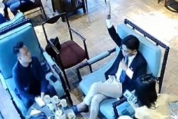 'Tổng tài' giơ tay, 'đàn em' liền đánh nhân viên quán cà phê: Cần làm rõ vai trò khởi xướng