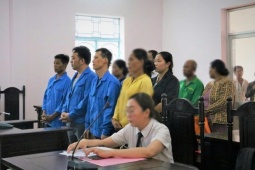 An ninh - Xã hội - Ông bà ngoại và mẹ ruột bán 2 bé gái sang Trung Quốc: Vụ án chấn động