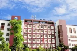 Một nghiên cứu sinh trẻ nhất trường y b…