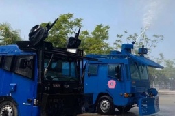 Thái Lan điều 10 xe vòi rồng đến biên giới Campuchia