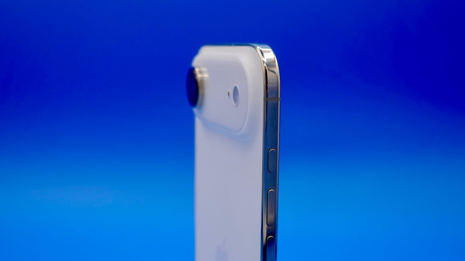 Những điều đánh đổi để có được thiết kế siêu mỏng của iPhone Air - 2