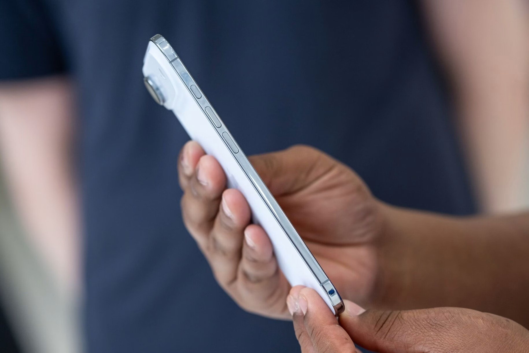 Những điều đánh đổi để có được thiết kế siêu mỏng của iPhone Air - 3