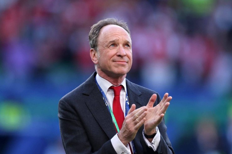 Phó chủ tịch điều hành Tim Lewis chia tay Arsenal