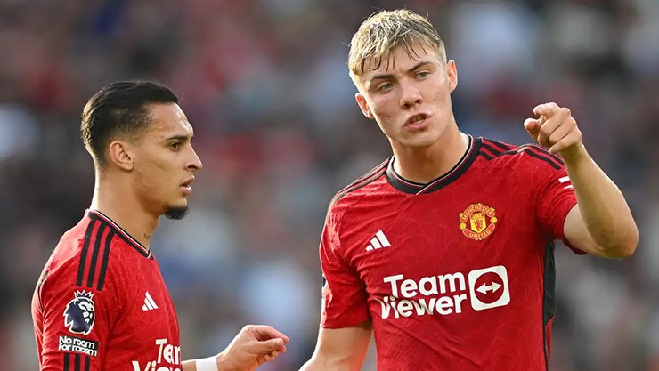 Man Utd tự bắn vào chân mình với những thương vụ bán cắt lỗ