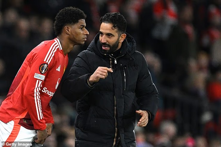 Cú đúp của Rashford càng làm lung lay chiếc ghế của Amorim sau thất bại 0-3 trước Man City cuối tuần qua