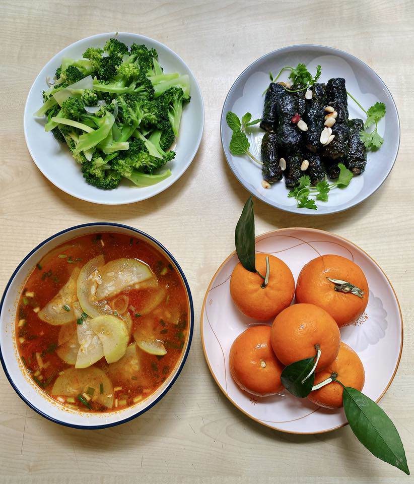 Chả lá lốt - Canh bầu - Súp lơ xào -&nbsp;Cam