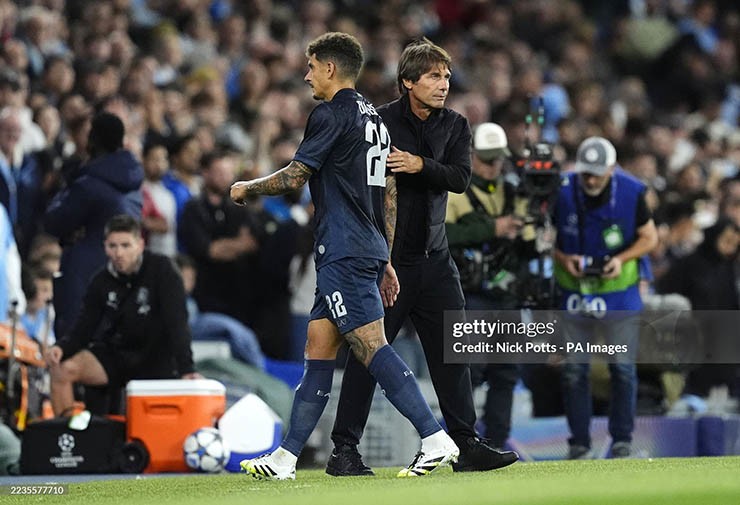 Tình huống hot đại chiến Man City - Napoli: Thẻ đỏ oan nghiệt, cay đắng De Bruyne - 10