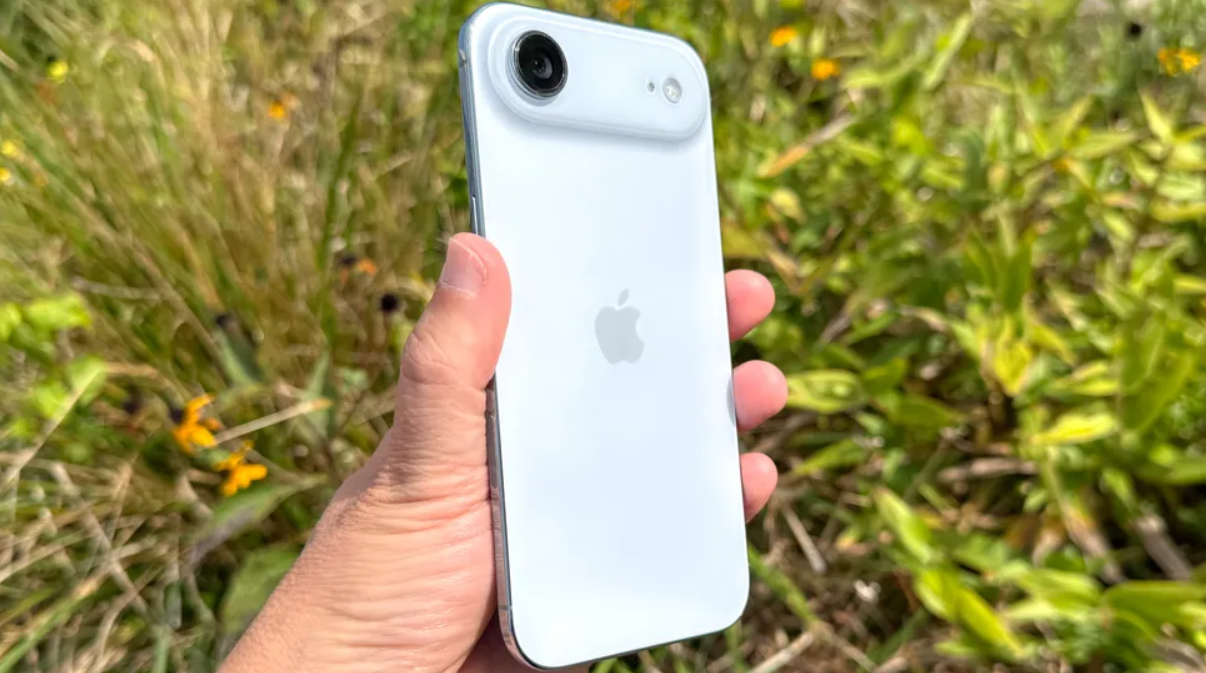 iPhone Air.