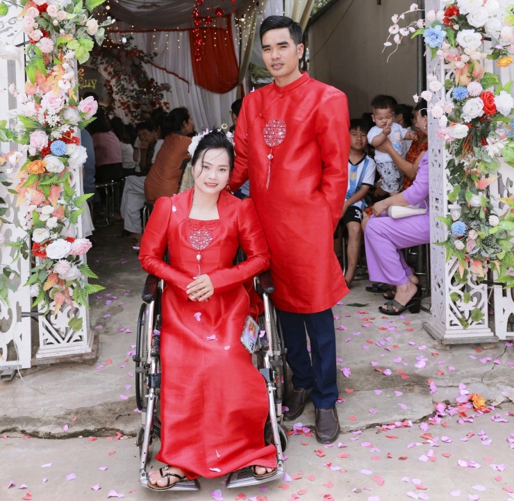 Cặp đôi vượt qua mọi rào cản để tìm được tình yêu đích thực của đời mình