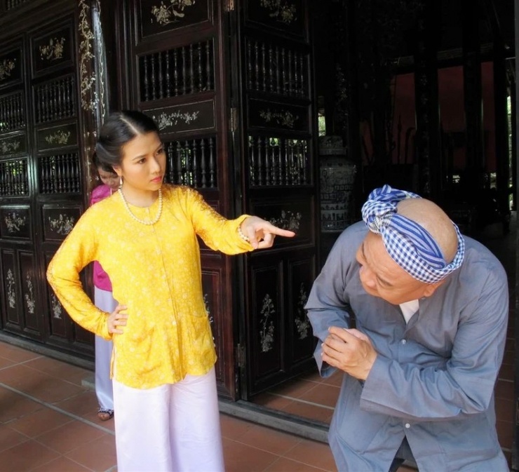 Thùy Dương vào vai bà Tư, người vợ cuối cùng của Hội đồng Bùi, một người phụ nữ tham vọng, độc ác, tàn nhẫn và ích kỷ.