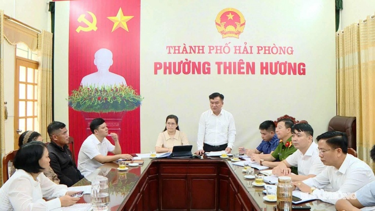 Mới đây, UBND phường Thiên Hương đã tổ chức họp các bên, yêu cầu ông Hữu trả lại đất cho gia đình bà Loan nhưng bất thành.