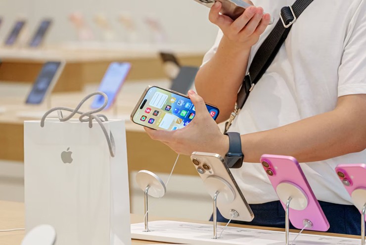 So với iPhone 16 cùng mức giá vào năm ngoái, cải tiến của iPhone 17 là vô cùng ấn tượng.
