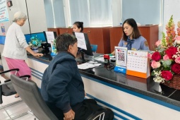 Mua vé tàu Tết 2026 cho cả gia đình hết gần 100 triệu đồng