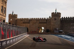 Thể thao - Đua xe F1, thử nghiệm Azerbaijan GP: Norris gặp tai nạn, Ferrari bất ngờ xếp hạng 1-2 trong ngày đầu tiên ở Baku