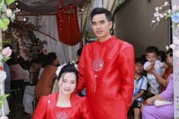 Từ bức ảnh chăn bò trên mạng, chàng trai Ninh Bình 'tìm' cưới cô gái liệt 2 chân