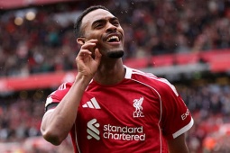 Liverpool thăng hoa, Gravenberch sẽ có một mùa giải tầm cỡ Quả bóng Vàng như Rodri?