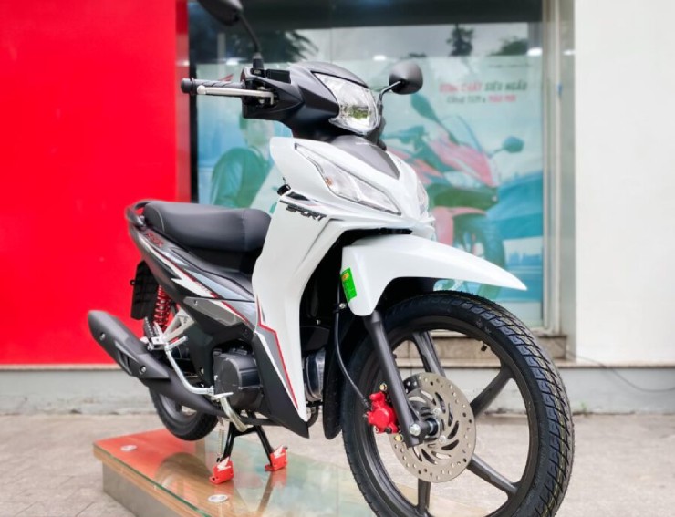 Giá xe máy Honda Wave RSX FI cuối tháng 9/2025, chênh nhẹ - 3