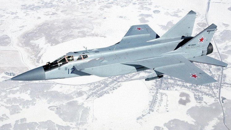 MiG-31 là dòng tiêm kích đánh chặn đặt ưu thế về tốc độ, tầm hoạt động và radar mạnh mẽ lên hàng đầu. Ảnh: Military Watch.