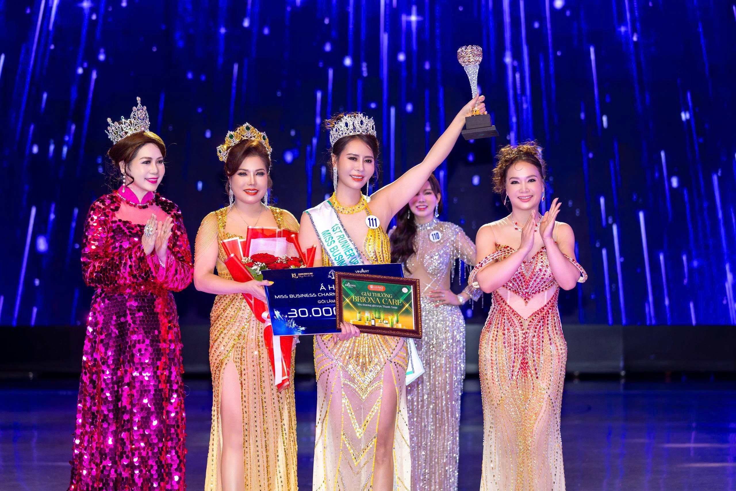 Á hậu 1 Hoa hậu Doanh nhân Tài sắc Quốc tế 2025 gọi tên người đẹp Trịnh Thị Hồng - 5