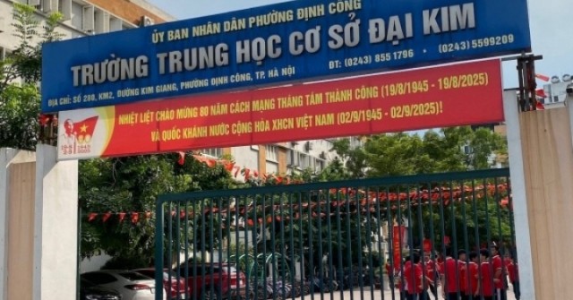 ‘Lúc học sinh túm tóc, ấn đầu cô giáo, cô yêu c...