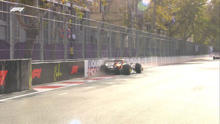 Norris gặp tai nạn khi thoát cua 4