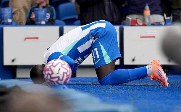 Trực tiếp bóng đá Brighton - Tottenham: Suýt có bàn đá phản thứ 2 (Ngoại hạng Anh) (Hết giờ) - 6