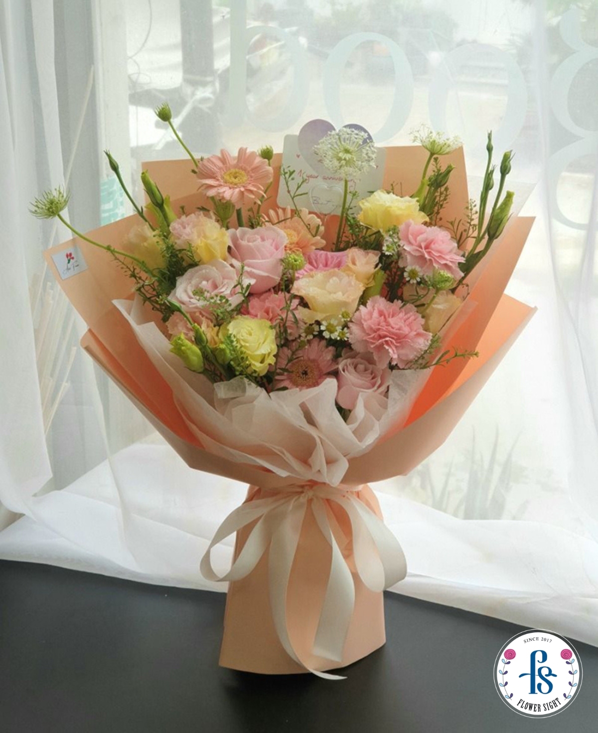 Cách chọn và các loại hoa tặng mẹ ngày sinh nhật tinh tế nhất - 1