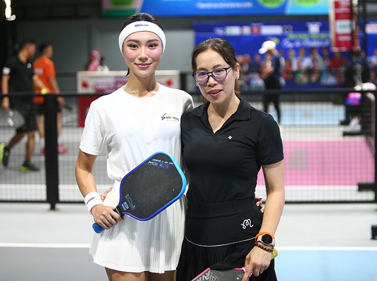 Thi đấu cùng người đồng đội Hoa Phan, đội của Moon Võ đã áp đảo ở vòng bảng với 3 chiến thắng, trong đó có đến 2 trận thắng với tỉ số trắng 11-0.