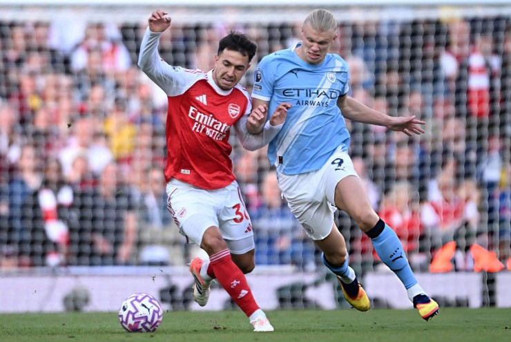 Kết quả bóng đá Arsenal - Man City: Haaland mở điểm, bật tung cảm xúc phút 90+3 (Ngoại hạng Anh)