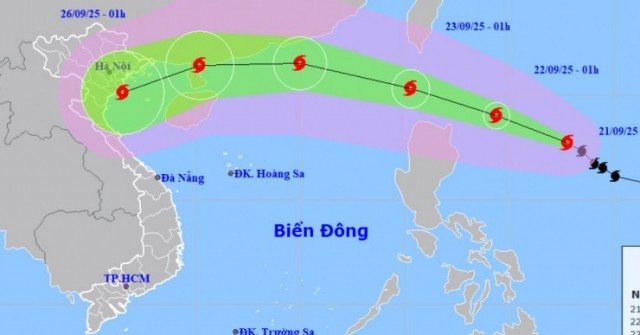 Bão Ragasa mạnh thêm, giật cấp siêu bão, có ảnh...