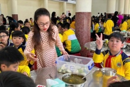 Giáo dục - du học - Trường tiểu học ở Đà Lạt tạm ngưng bán trú sau tố cáo sử dụng thực phẩm bẩn