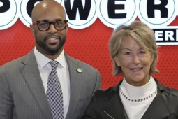 Kinh doanh - Trúng xổ số nhờ gợi ý của Chat GPT