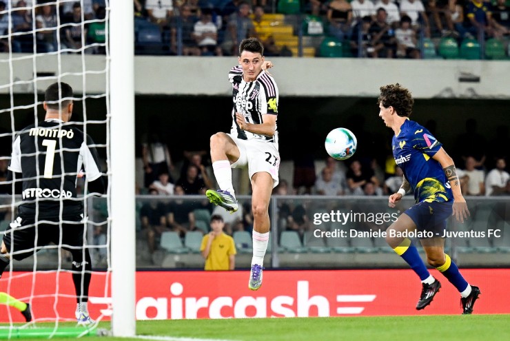 Juventus ghi bàn sớm và kiểm soát thế trận