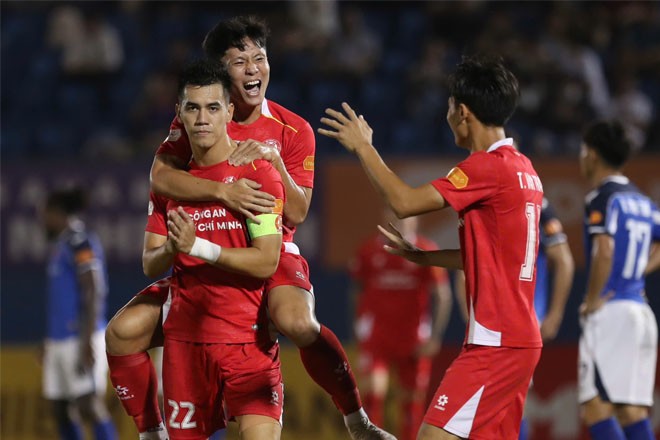 Trực tiếp bóng đá Becamex TP.HCM - Công an TP.HCM: Đội khách ghi bàn thứ 3 ấn định (V-League) (Hết giờ) - 1