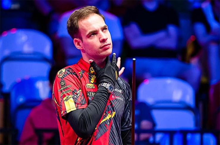 Joshua Filler thua sốc, phải rơi xuống nhanh thua cùng với Fedor Gorst