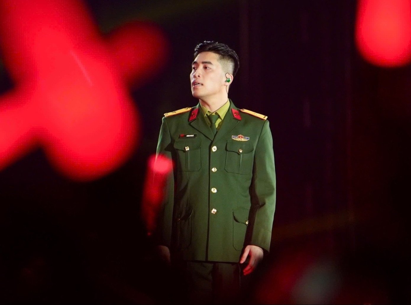 Hình ảnh gây chú ý của Vũ ở concert tối 20/9.