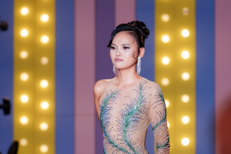 Mỹ nhân cao 1,84 m hai lần giành chiến thắng ở Vietnam&#39;s Next Top Model 2025 - 4