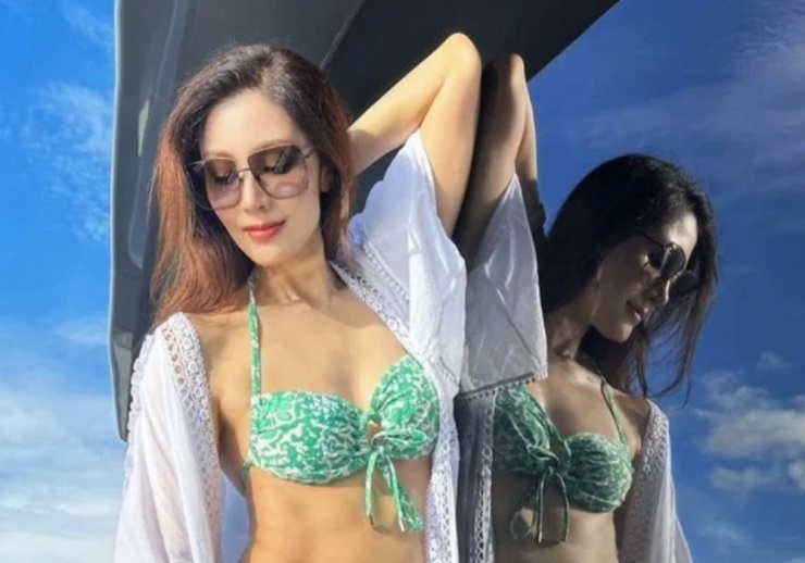 Sắc vóc tuổi ngũ tuần của hoa hậu. 