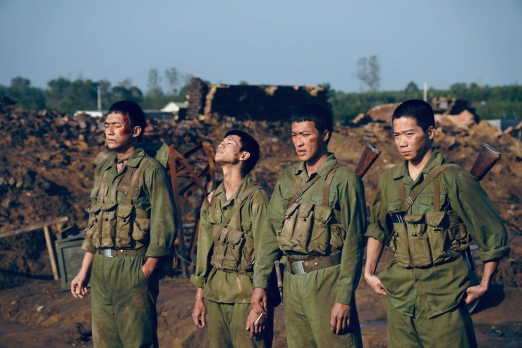 'Mưa đỏ' sắp vượt 700 tỷ đồng, nhà sản xuất bỏ túi bao nhiêu? - 3