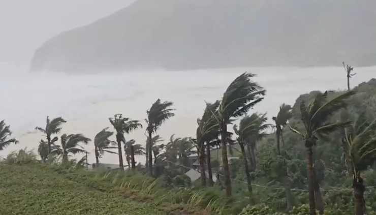 Một khu vực của Philippines chịu tác động của bão Ragasa. Ảnh: DD News.