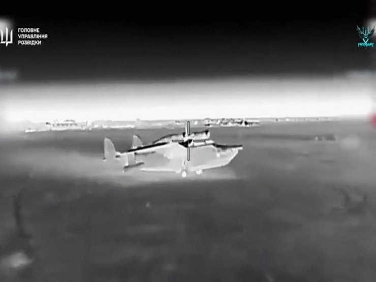 Ukraine lần đầu phá hủy máy bay chống ngầm của Nga