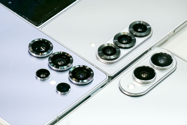 Samsung quyết không để iPhone 17 Pro bành chướng trên thị trường quay phim di động.