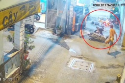 Xe máy - Xe đạp - Clip: Kinh hoàng hai xe máy đâm trực diện trong ngõ vì không giảm tốc