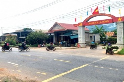 Hình ảnh khác lạ tại ngã 3 chợ Tân Long - nơi xe tải lao vào chợ khiến 3 người chết