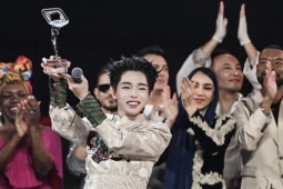 Kinh doanh - Ca sĩ Đức Phúc kiếm tiền khủng thế nào trước khi giành quán quân Intervision 2025?