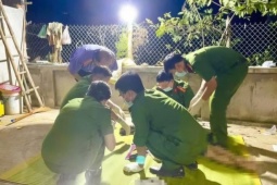 An ninh - Xã hội - Thi thể bé gái trong bao tải được phát hiện sau 5 tiếng tìm kiếm