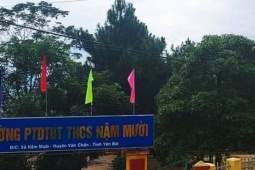 Đổ trụ cổng trường học ở Lào Cai, 2 anh em ruột tử vong thương tâm