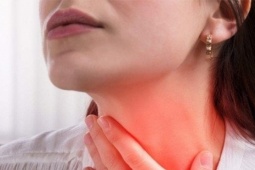 Hai vợ chồng mắc loại ung thư giống nhau, phát hiện nhờ 1 thói quen