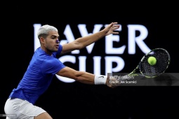 Video tennis Alcaraz - Cerundolo: 2 set tốc hành, đẳng cấp tay vợt số 1 thế giới (Laver Cup)