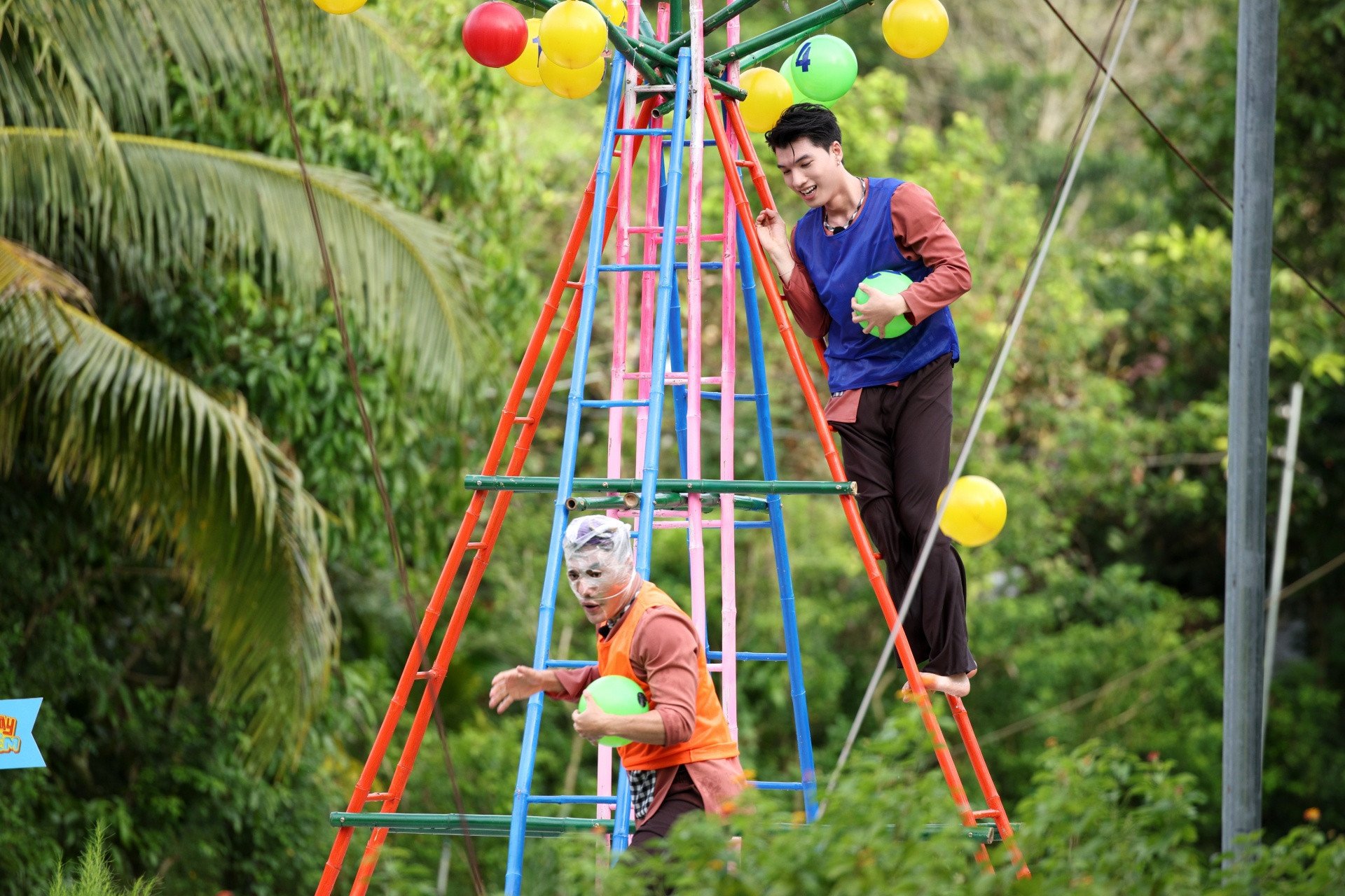 HIEUTHUHAI bị Lê Dương Bảo Lâm &#39;chơi xấu&#39; - 7
